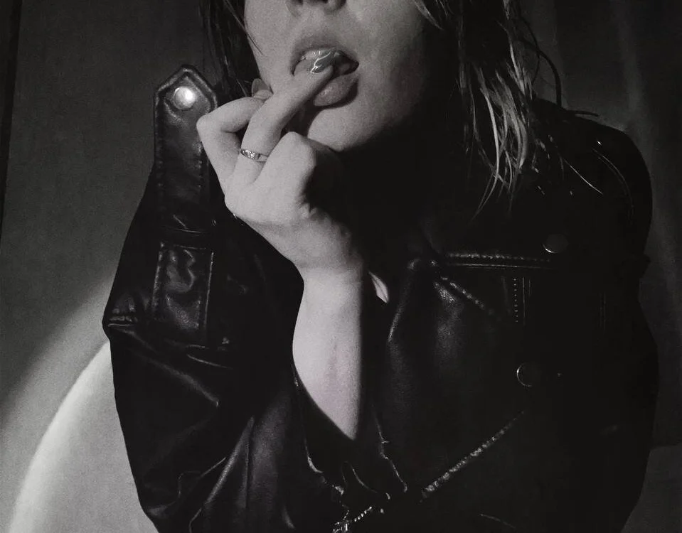 Offline XXX chat oopsnaked