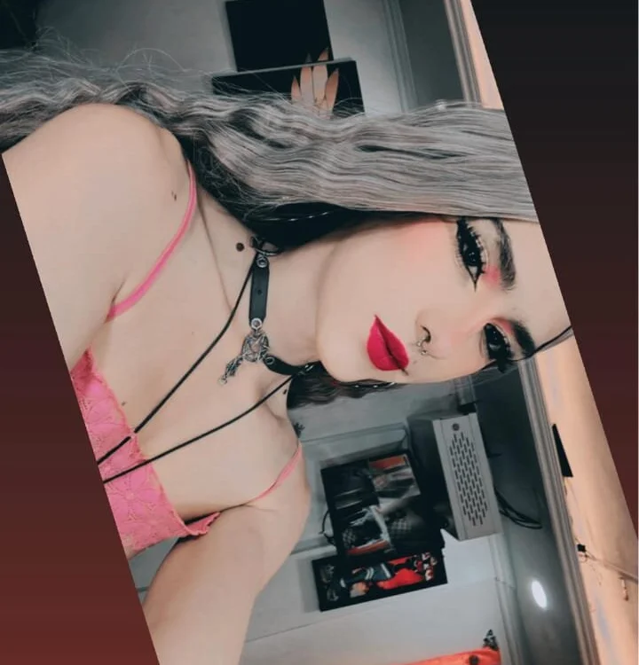 Dayana_Hot offline chatrum