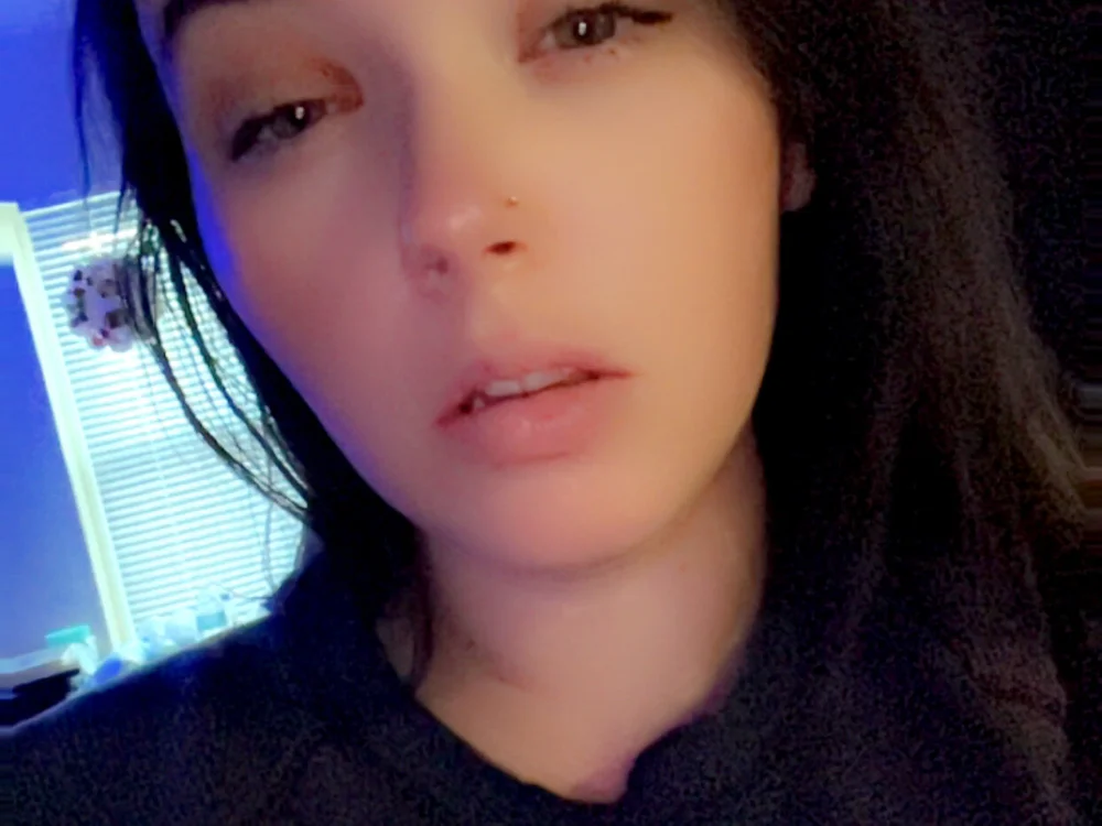 Offline chatovací místnost MakeUWeakCc