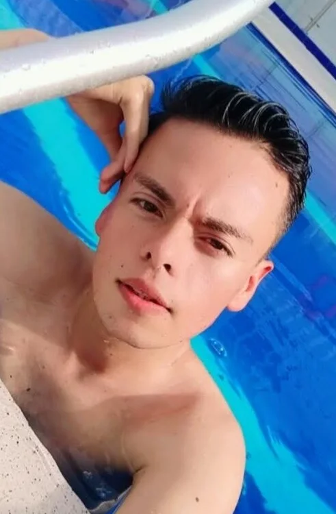 Damiianm Obrolan XXX Offline