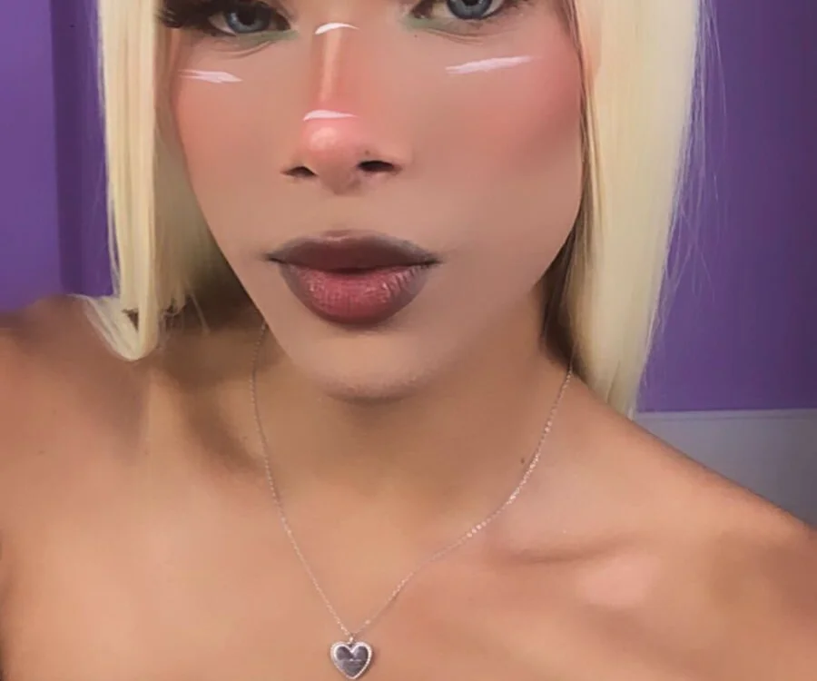 SARA_VAL3NTINA_'s Offline XXX Chat