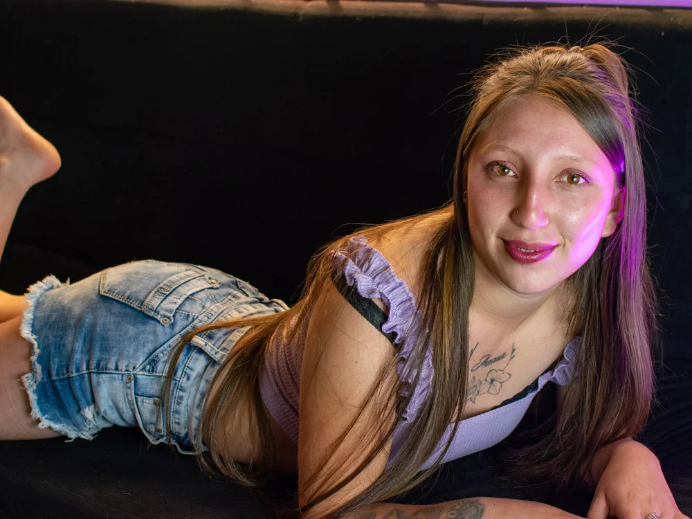 AlaiaRivers cam model