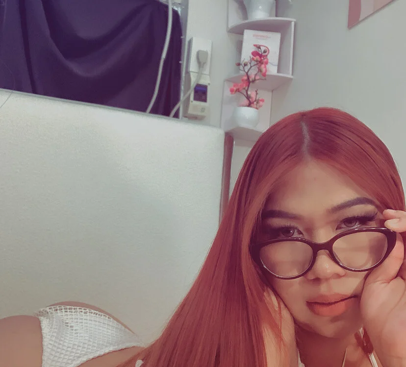 Jhenmacova's Offline Chat Room