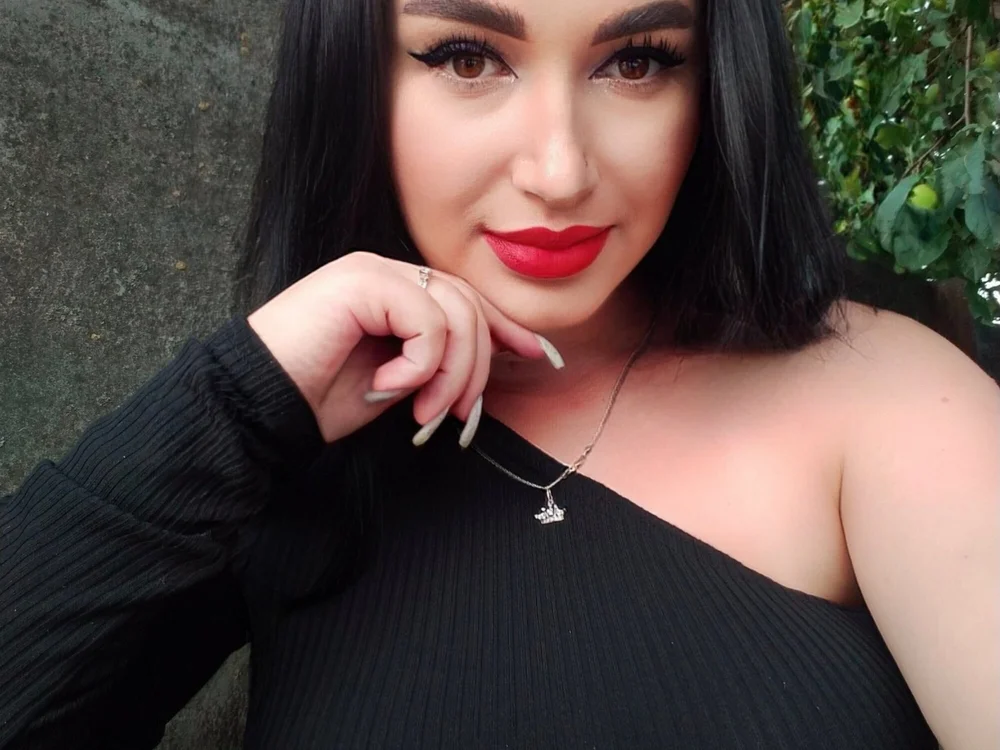 ChloeMatts' Offline Chat Room
