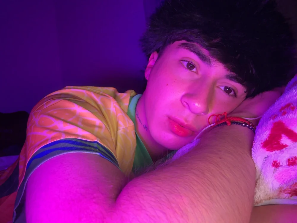 martinbakeer Offline XXX-chat