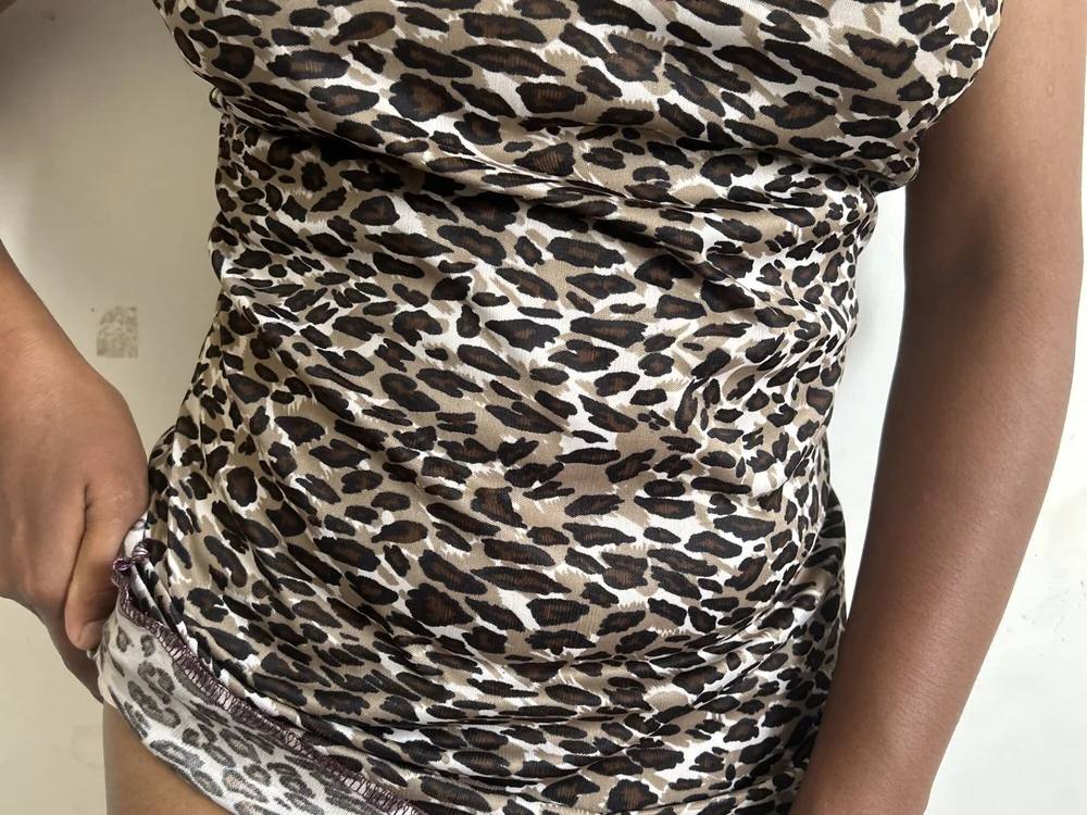 sexy-riyaa43 cam model