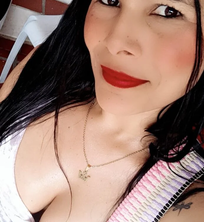 innocent_destruction_xn Offline XXX chat