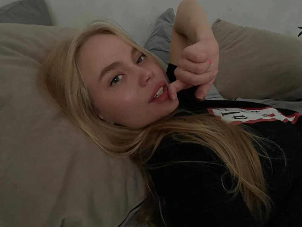 Kim__Long's Offline Chat Room