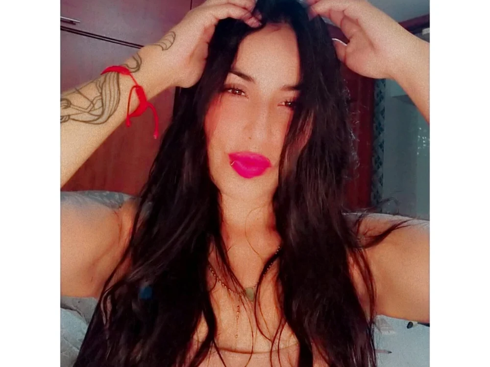 aphrylsex37's Offline XXX Chat