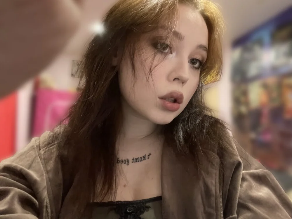 awwursosweet_ Adlı Modelin Çevrimdışı XXX Sohbeti