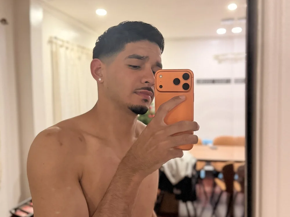 raulito121002's Offline XXX Chat