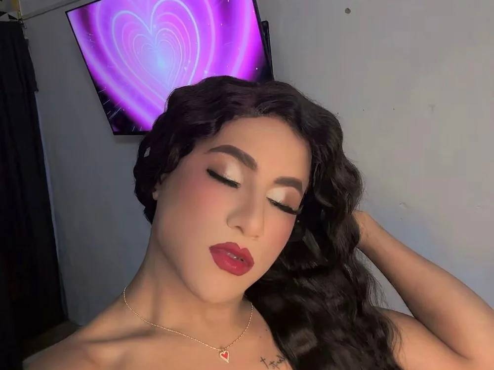The_Queens90n Offline XXX chat