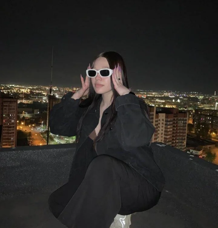 PortiaDevon's Offline Chat Room