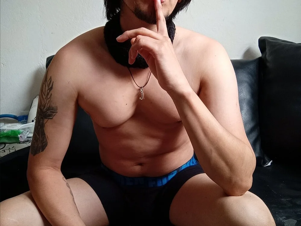 prettymen__666 offline chatrum