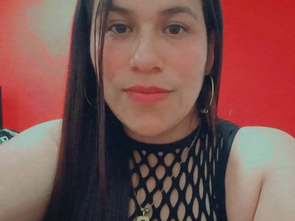 celeste_edwars' Offline XXX Chat