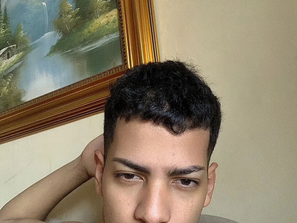 Juan_givenchy24 offline chatrum