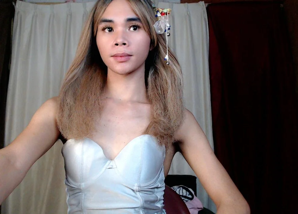 Helina_88 Offline XXX Chat