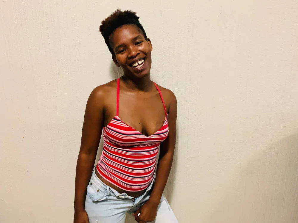 AFRICANGODESS' Offline Chat Room