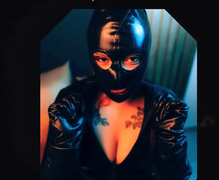 LILITH11's Offline XXX Chat