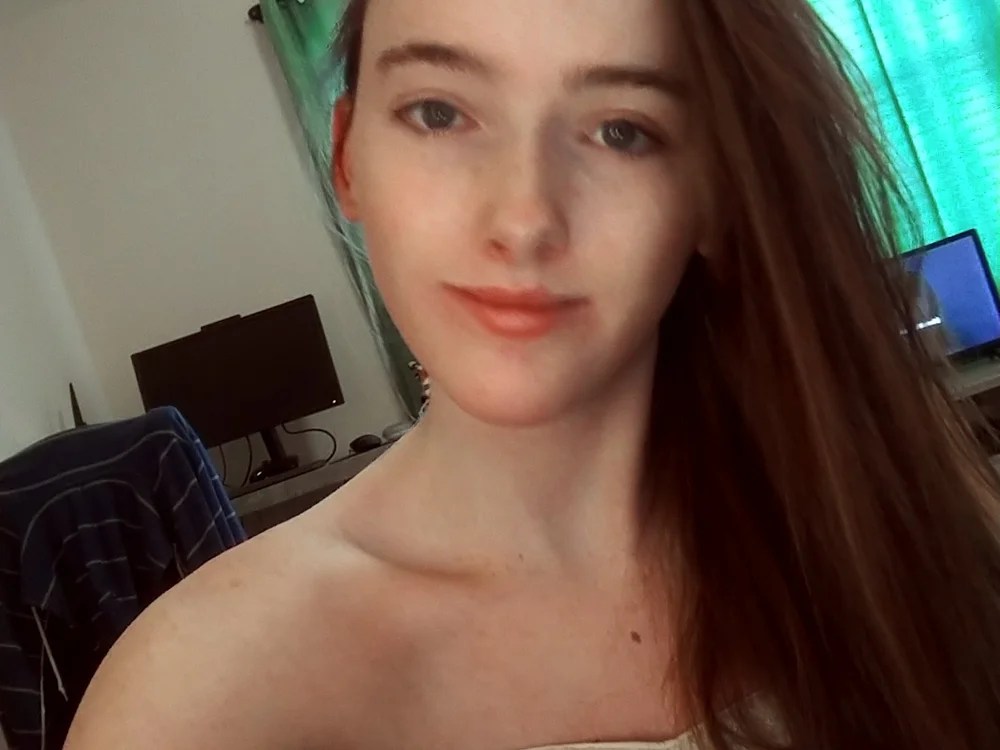 Moonpixie2020's Offline XXX Chat