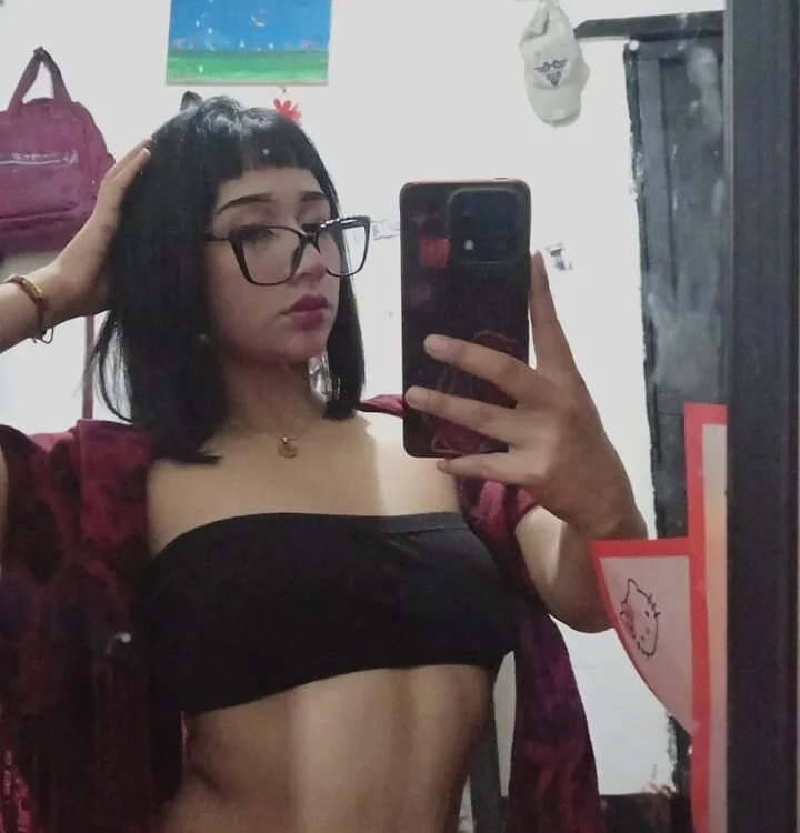 mia_bloom2 Offline XXX-Chat