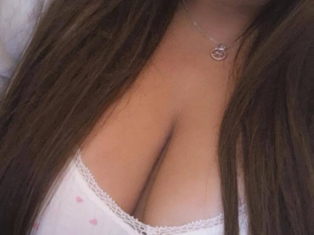 Harper_Hottie's Offline XXX Chat