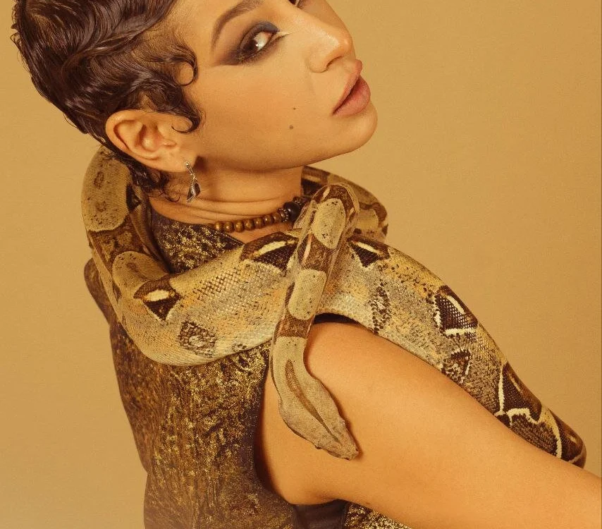 Aisha_Goldstein Adlı Modelin Canlı XXX Sohbeti