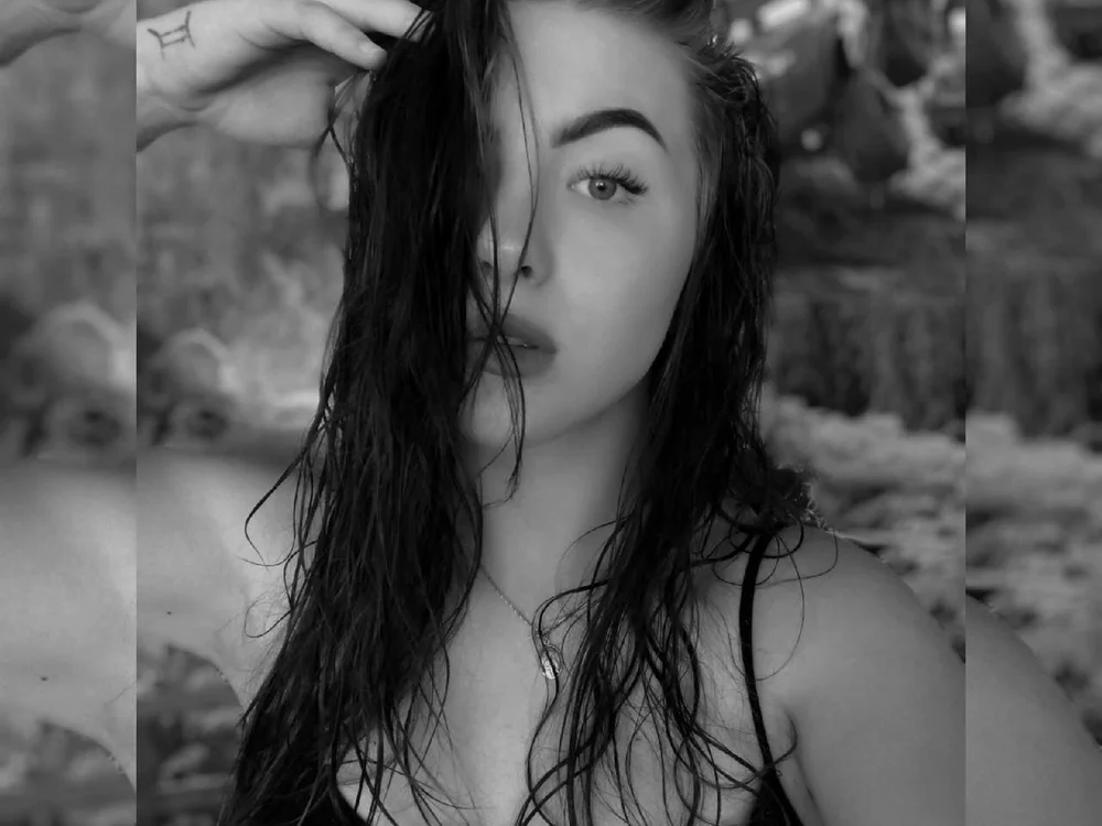 Tenderness_angel's Offline Chat Room