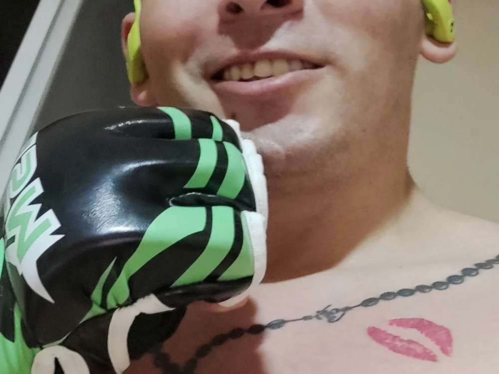 Wilmar706's Offline Chat Room