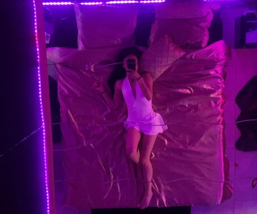 skinny_lola: офлайн-секс-чат