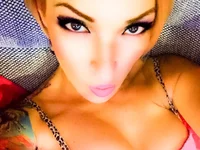 Jess_StarXX Adlı Modelin Canlı XXX Sohbeti