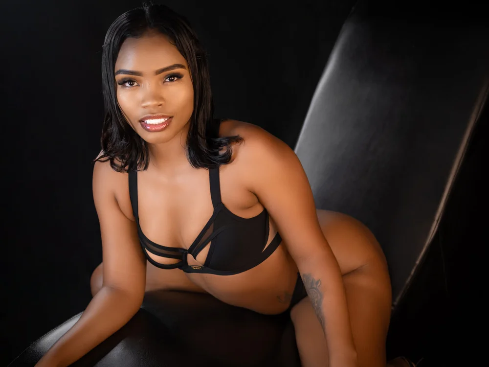 _Mishel__'s Offline Chat Room