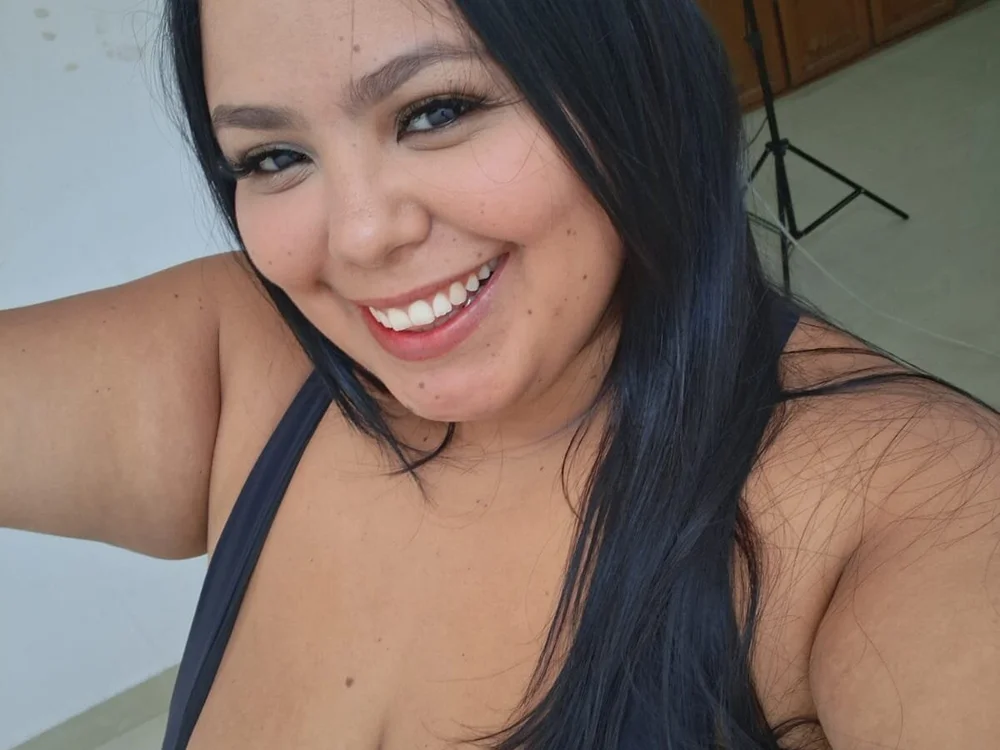 jasminboobs' Offline Chat Room