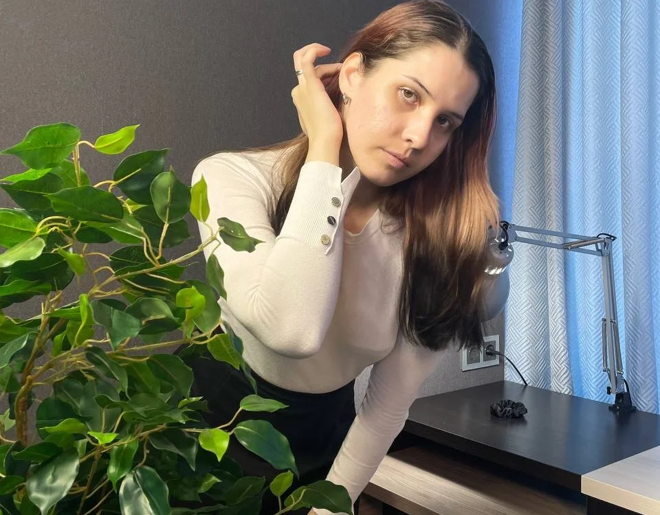 MiaLeto's Offline Chat Room