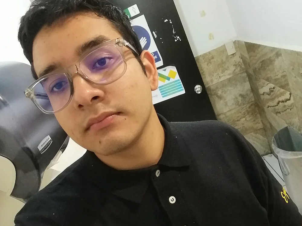 diego112m's Offline Chat Room