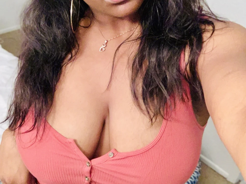 LenaWynn's Offline Chat Room