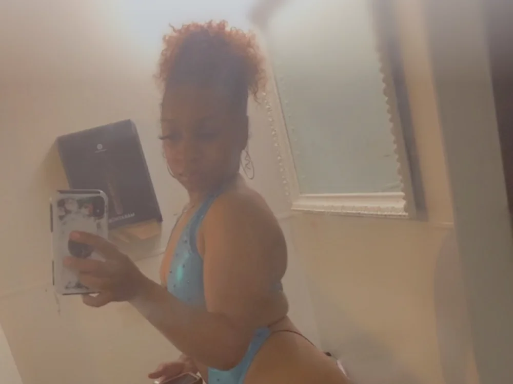 LolaaMariee69's most recent online preview