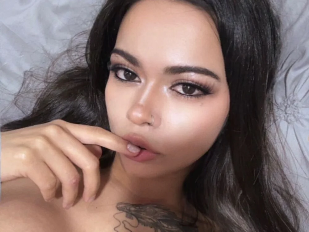 Lyra_Valtierra Chat XXX offline