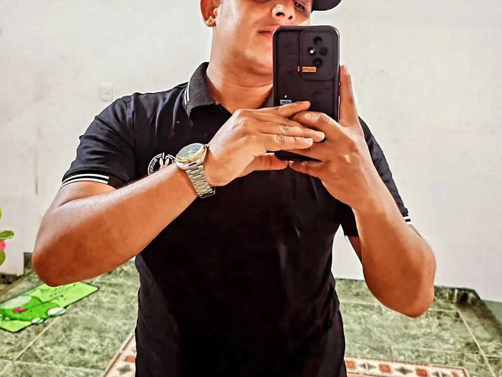 ZaGros0713 cam model