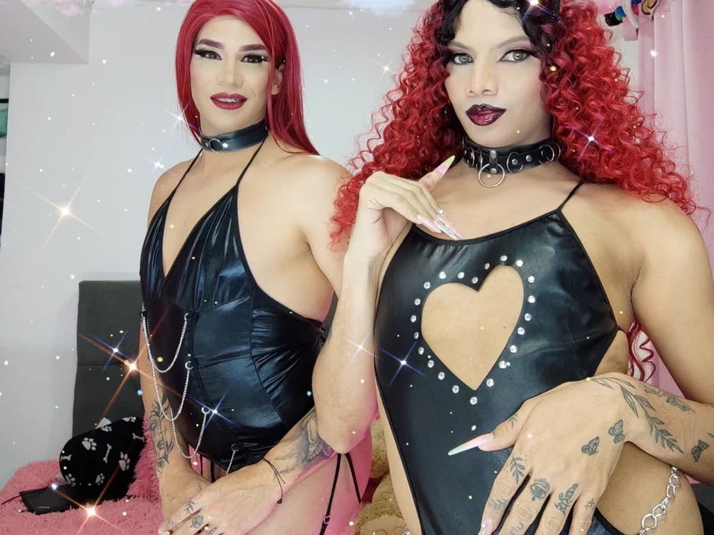 Naomy_Adeline_Dirty's Offline XXX Chat