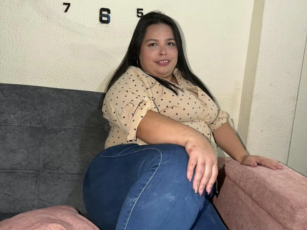 JulieBecker offline XXX-chat