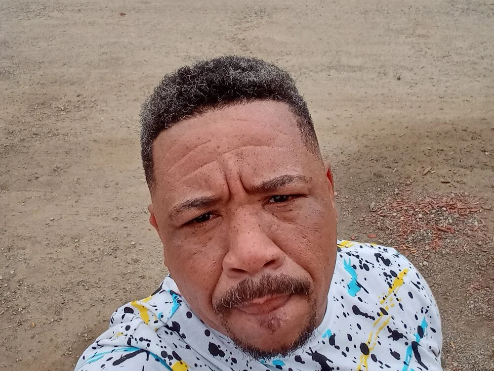 yellowwetfox's Offline XXX Chat