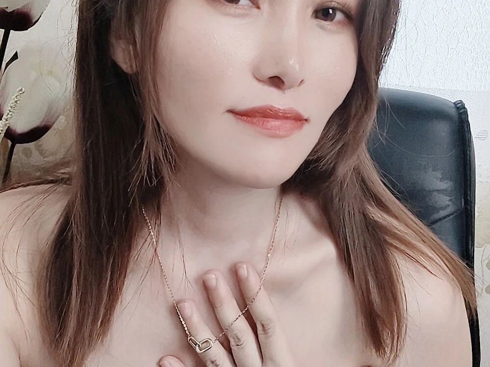 lizi-'s Offline XXX Chat