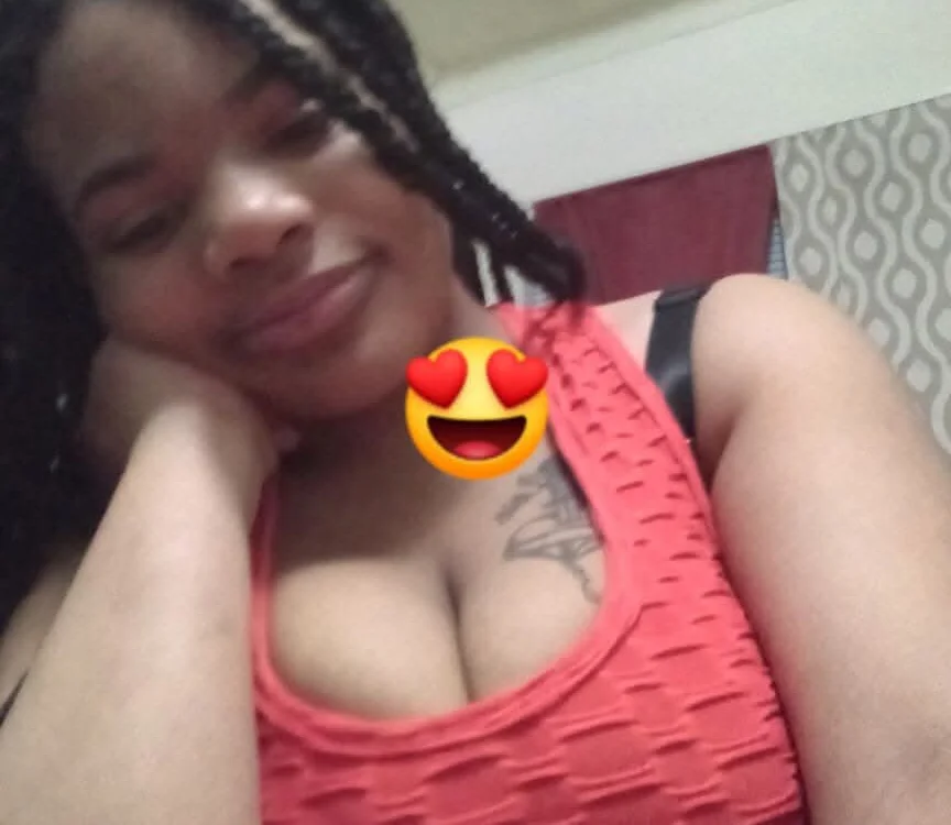 Misswett69 offline chatrum