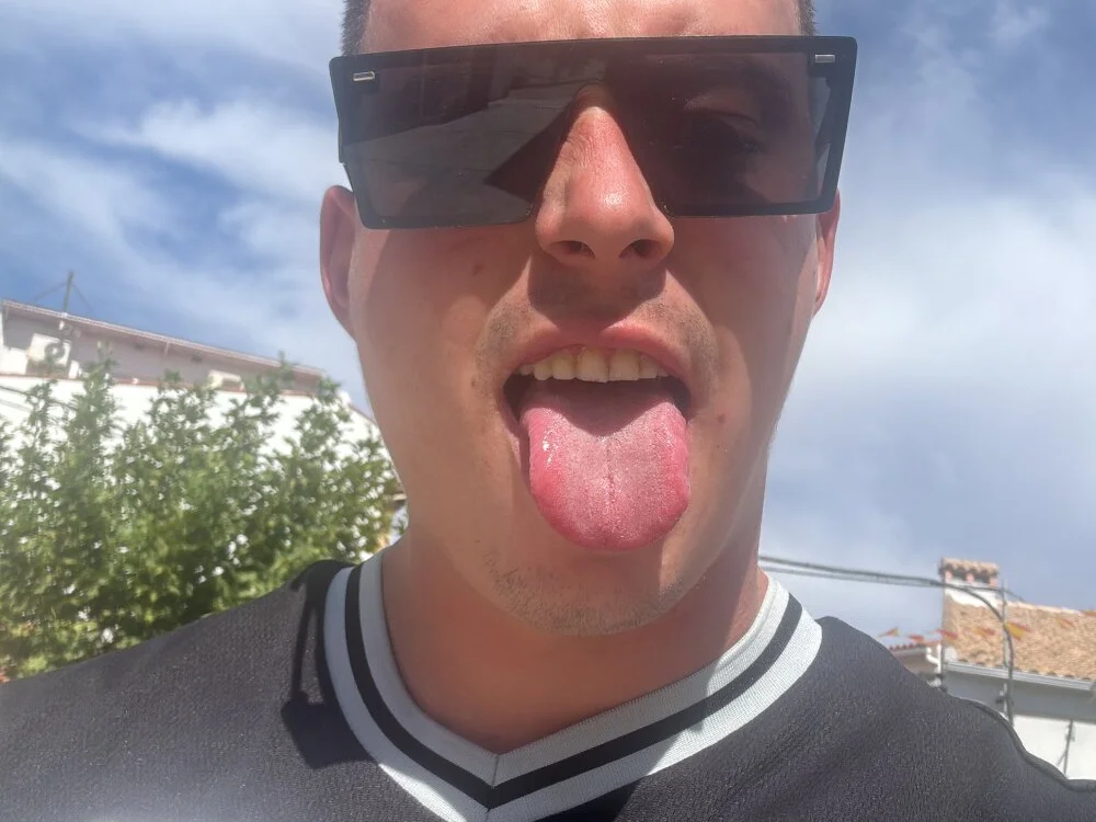 Офлайн-чат XXX Carlostosssss