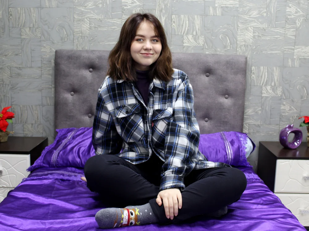 AnnetteLovely's Offline Chat Room