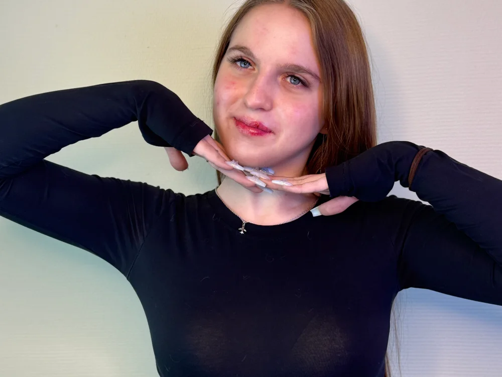 WeiKosareff Chat XXX offline