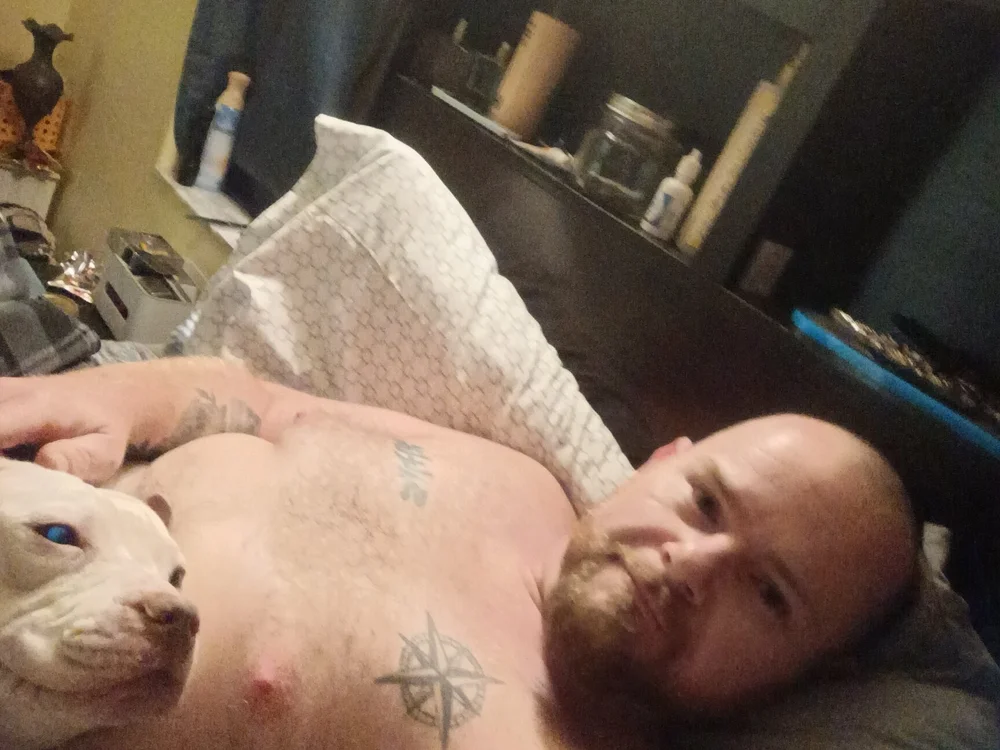 Newbie42087's Offline Chat Room