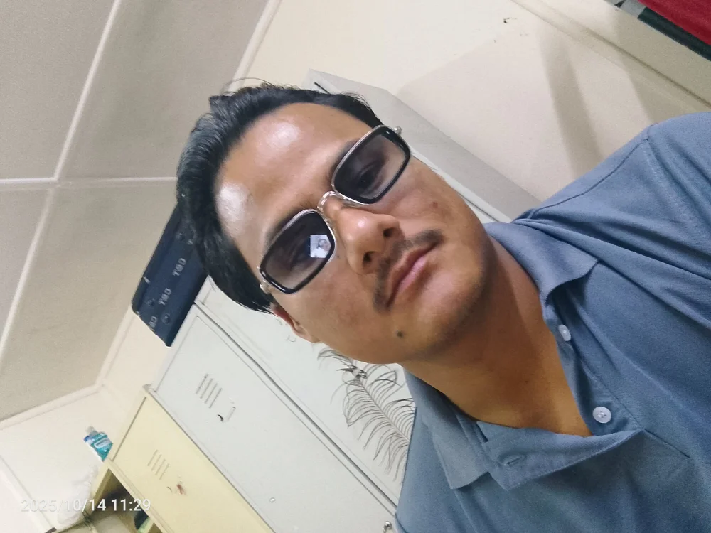 prakashsthaprakashst offline chatrum