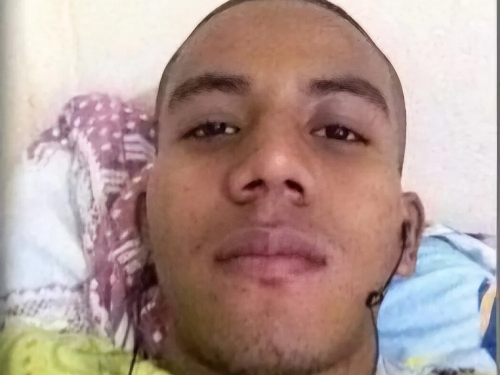 MorenoProhibido offline chatrum